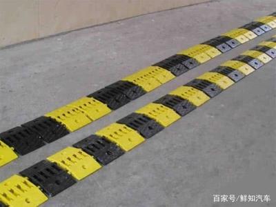 三種常見錯誤過減速帶方式，老司機(jī)也易中招，你避開了嗎？